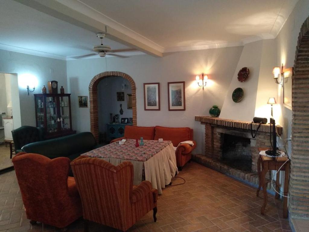 Villa Flores Утрера Экстерьер фото